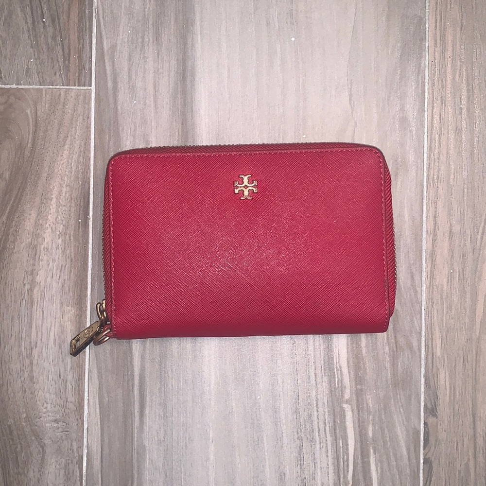 Tory Burch wallet